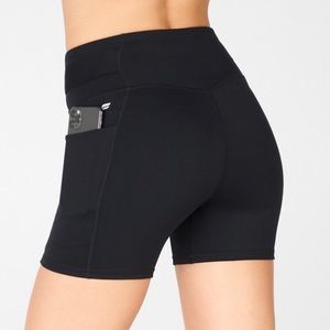 Fabletics high waisted motion365 biker short